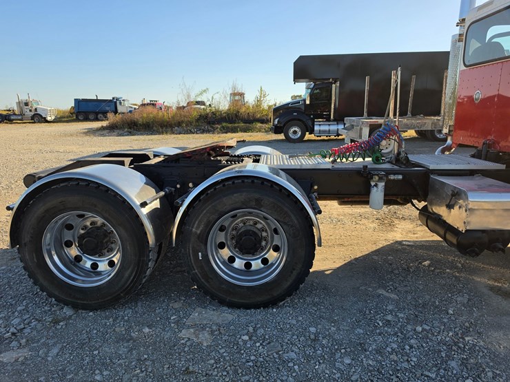 2006-peterbilt-378-image-78