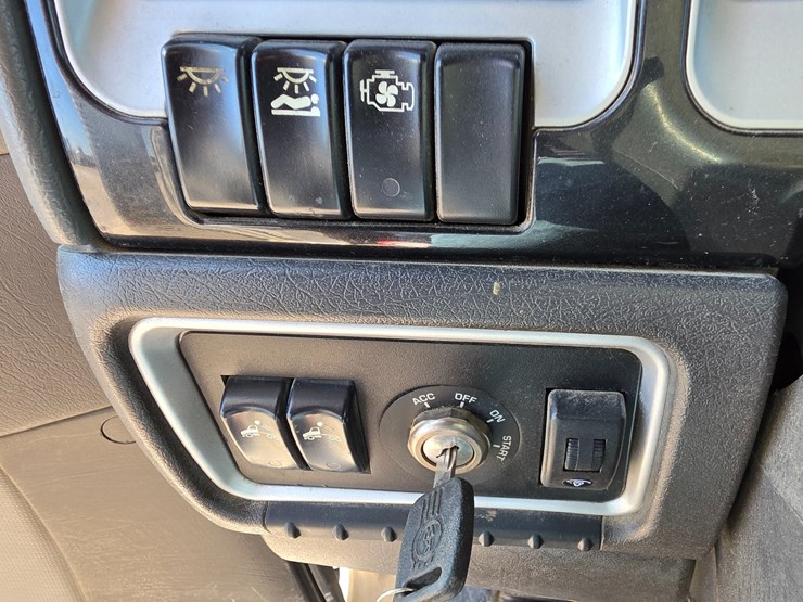 2018-kenworth-t800-image-82