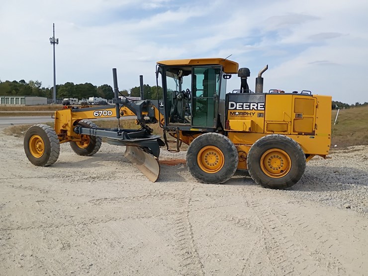 2008-deere-670d-image-5