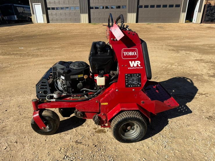 #1919-•-toro-39519-stand-on-aerator-image-2