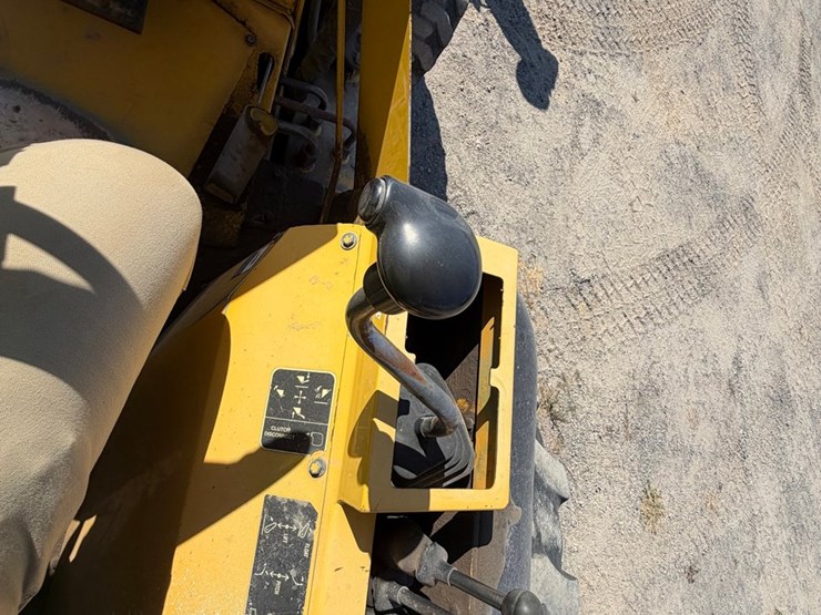 2007-deere-210le-image-36