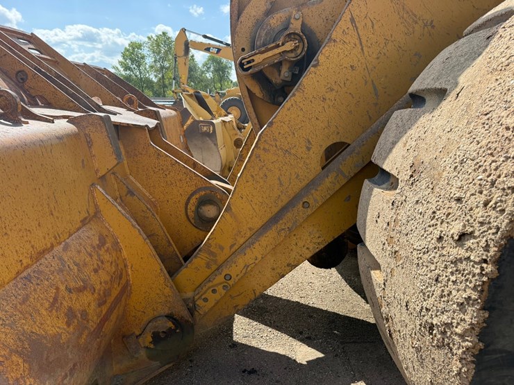 2017-caterpillar-988k-image-24