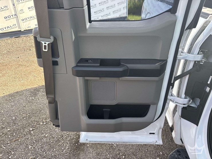2016-ford-f150-image-22