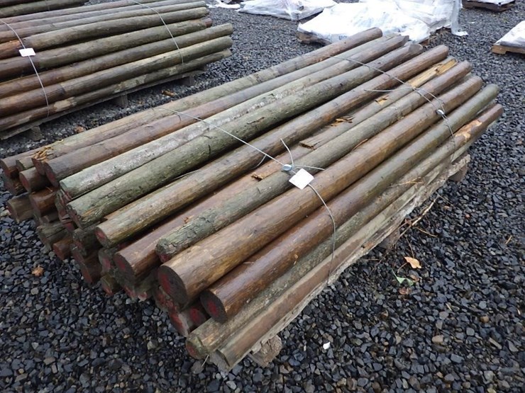 round-wooden-fence-posts-8'l-image-1