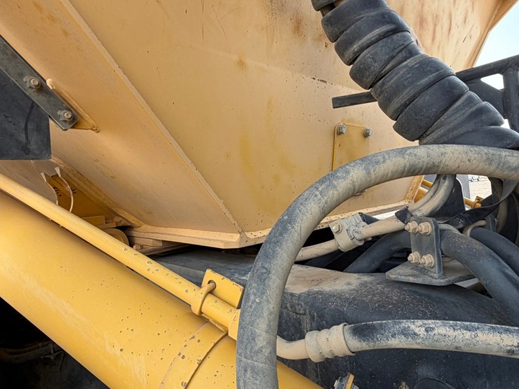 2016-komatsu-hm400-5-image-43