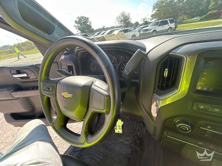 2020-chevrolet-silverado-1500-image-8