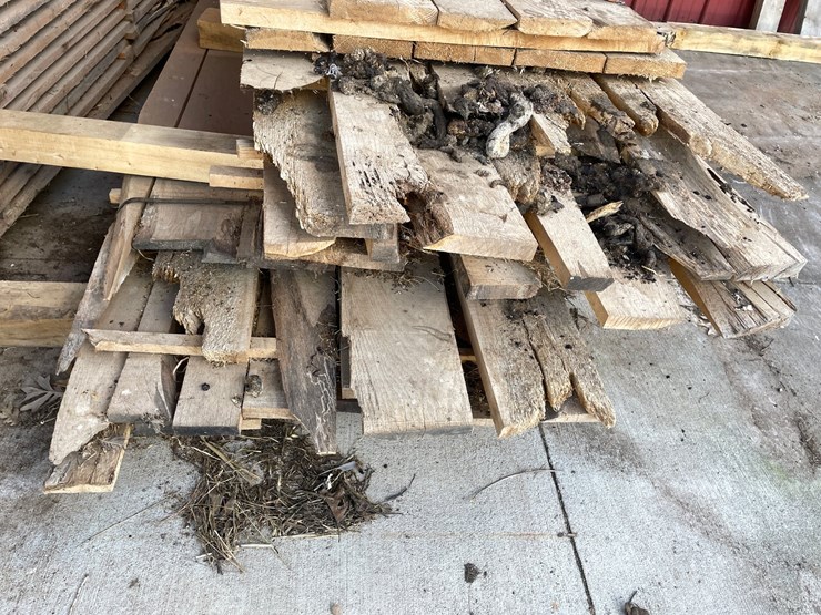 #1656-•-bundle-of-oak-boards-image-4