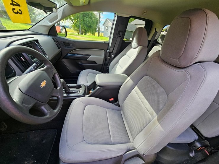 2016-chevrolet-colorado-image-26
