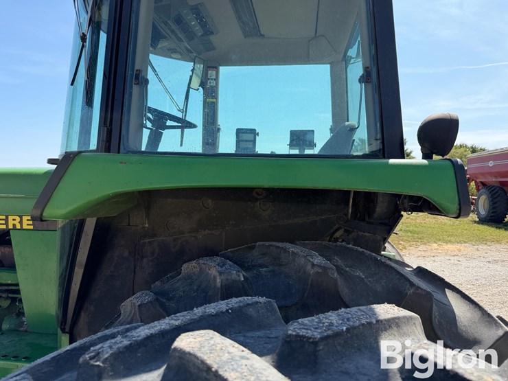 1990-john-deere-4555-image-15