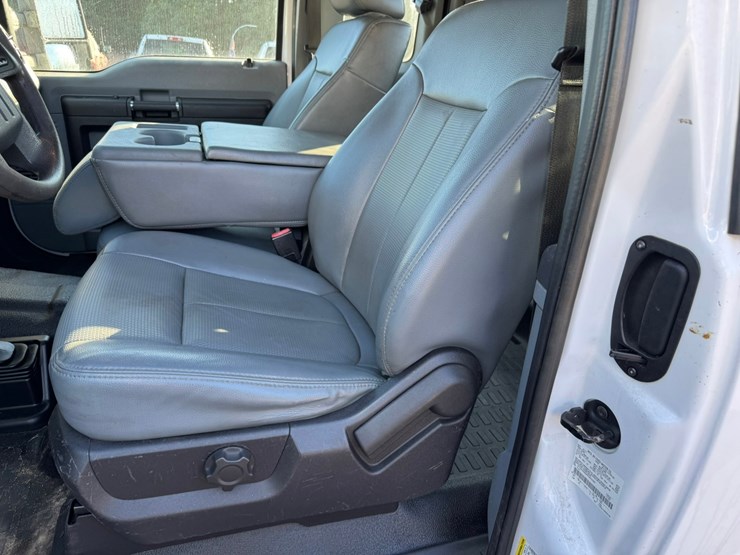 2015-ford-f350-image-32