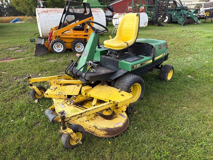 john-deere-f911-image-1