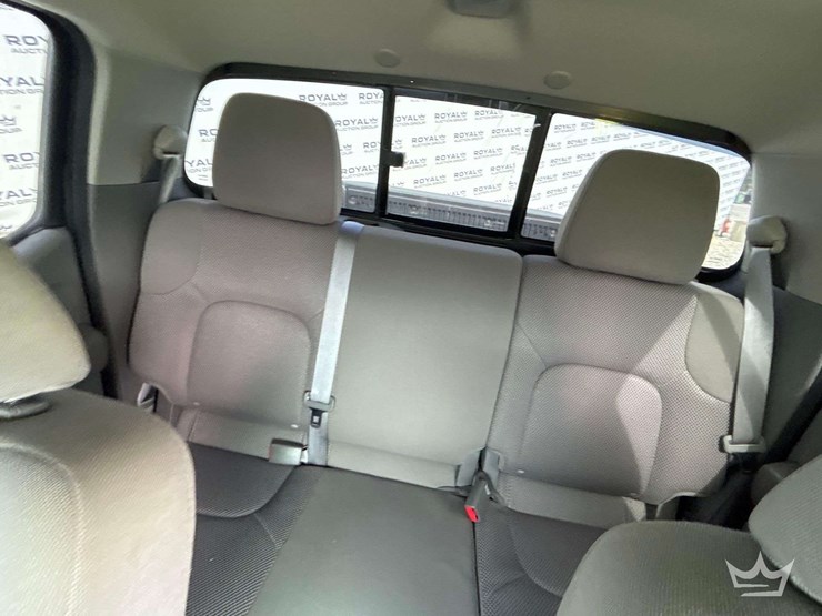 2018-nissan-frontier-image-21
