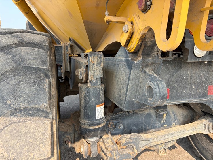 2018-komatsu-hm400-5-image-52
