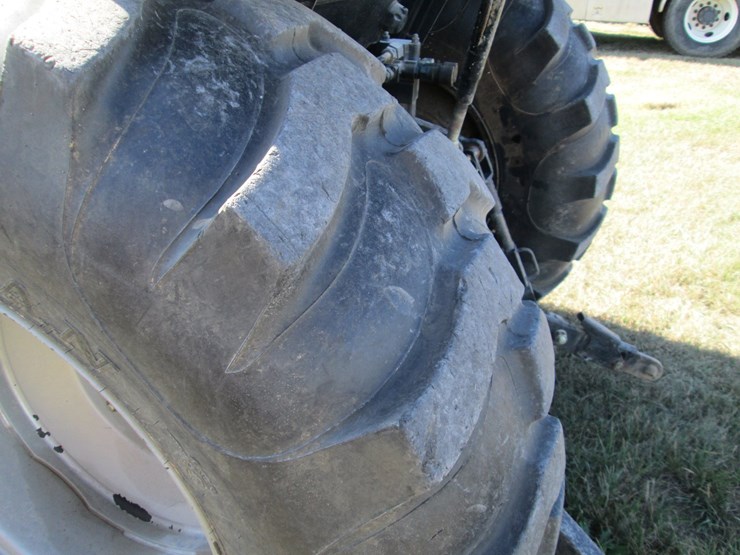 mahindra-2555-image-5