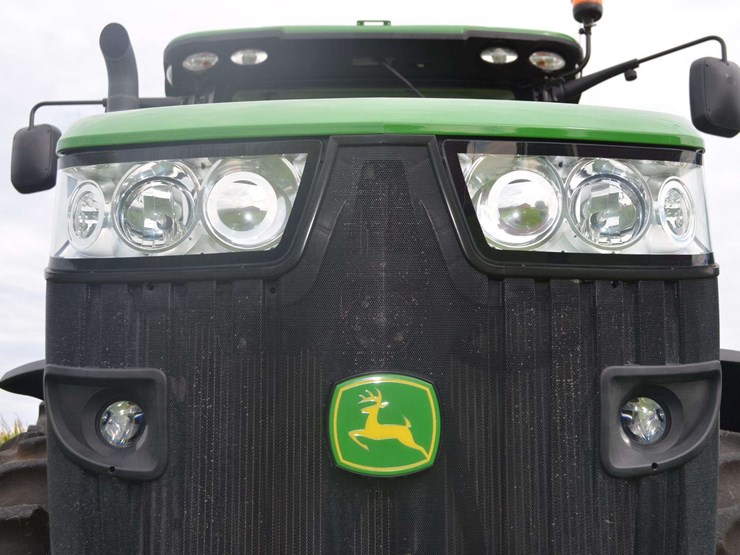 2011-john-deere-r-image-14