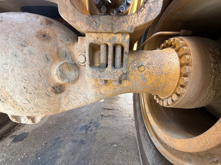 2017-caterpillar-988k-image-30