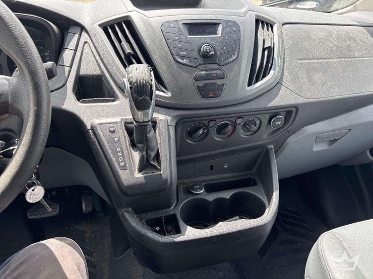 2016-ford-transit-image-15