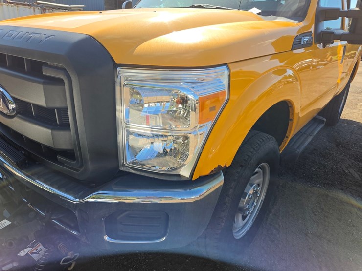 2015-ford-f350-image-16