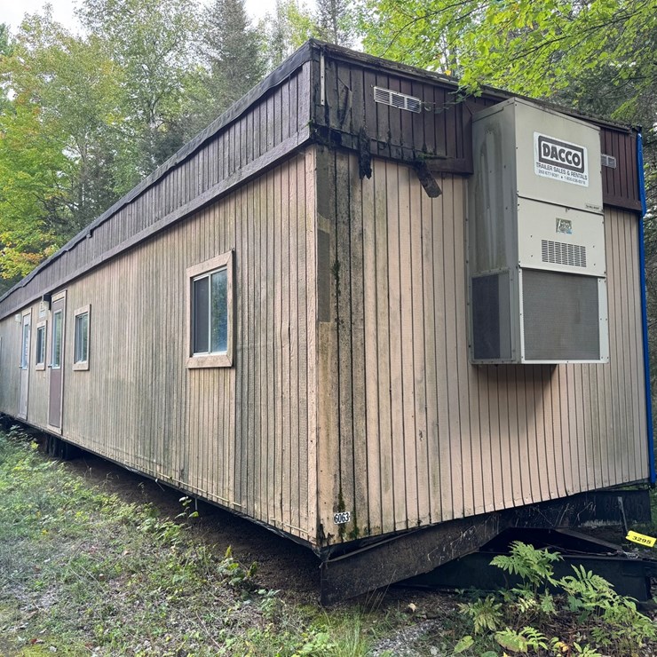 #3295 • 24'X56' Mobile Office Trailer