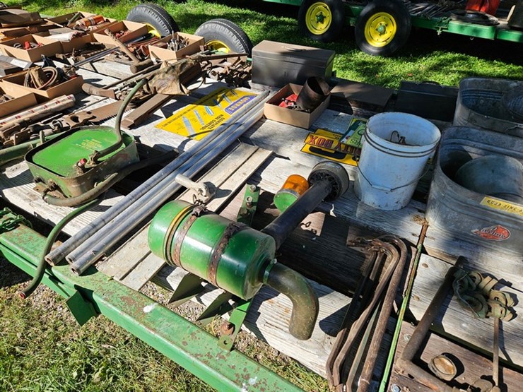 #8000-•-live-on-the-ground-only-items-image-66