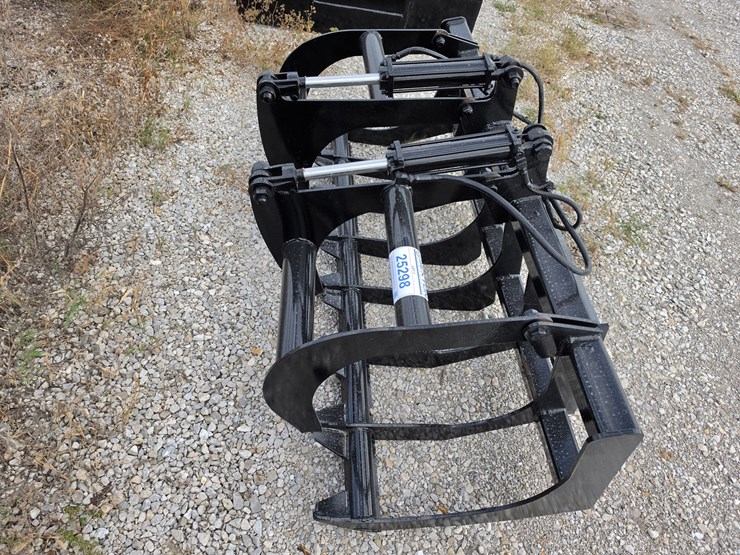 #25298-•-skid-steer-grapple-attachment-image-2