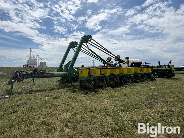 john-deere-1770-image-1