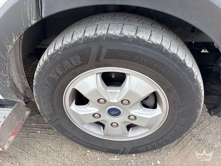 2020-ford-transit-image-26