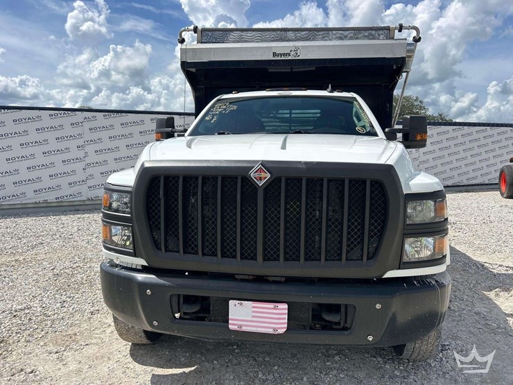 2019-international-cv515-s/a-landscape-dump-truck-image-25