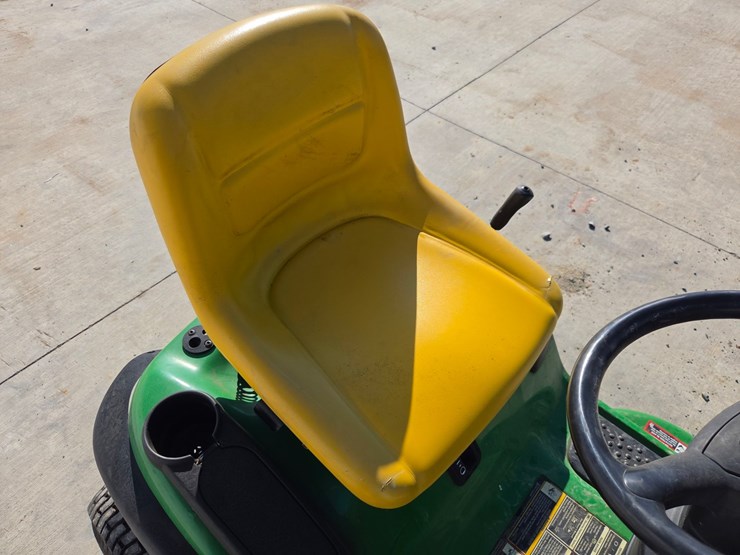 2013-john-deere-d130-image-27