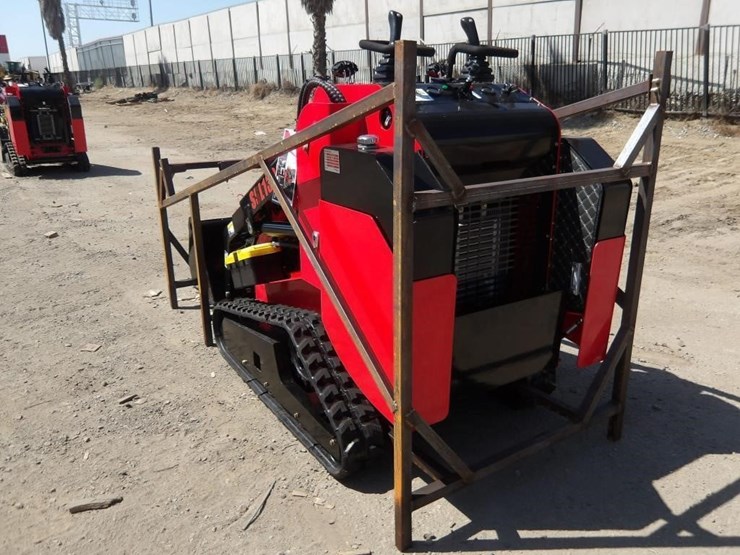 2026-sdlanch-ssl1300-skid-steer-loader-image-4