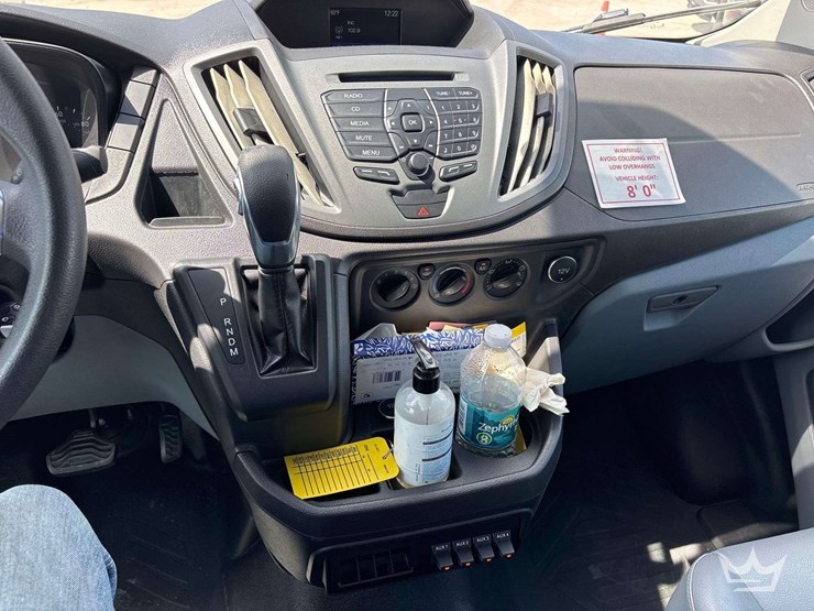 2019-ford-transit-image-17