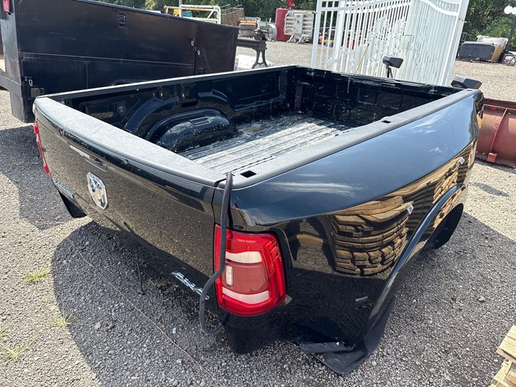 #6093-•-dodge-8'-pickup-truck-bed-image-4