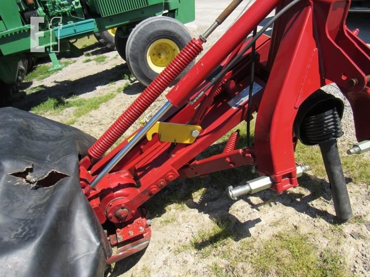 2022-case-ih-md83-image-3
