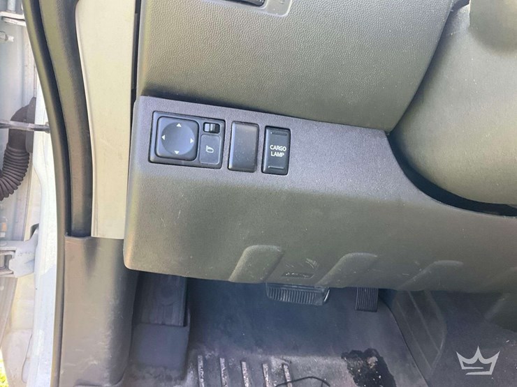 2019-nissan-frontier-image-15