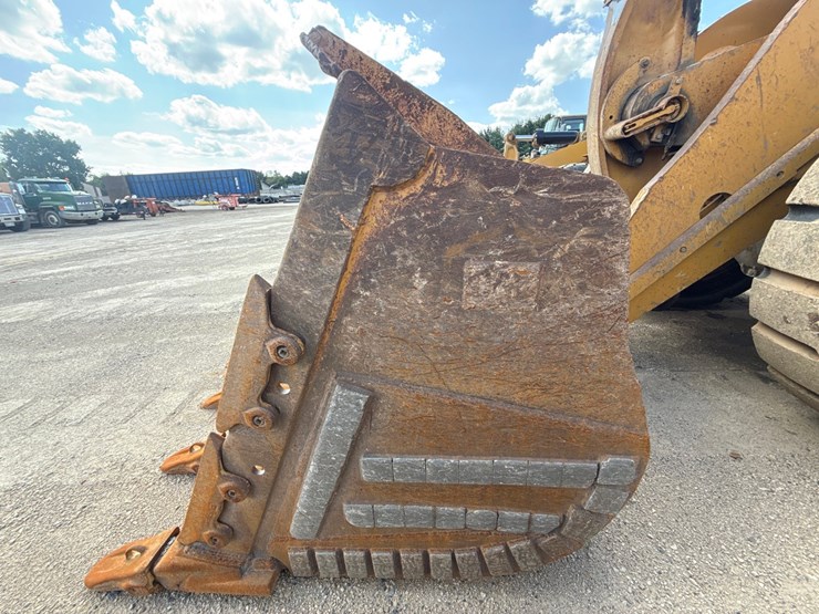 2017-caterpillar-988k-image-9