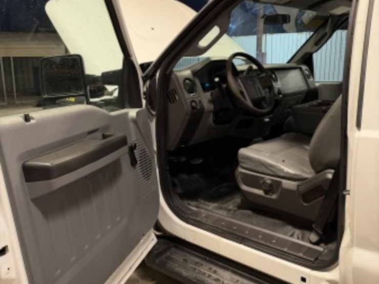 2016-ford-f250-image-24