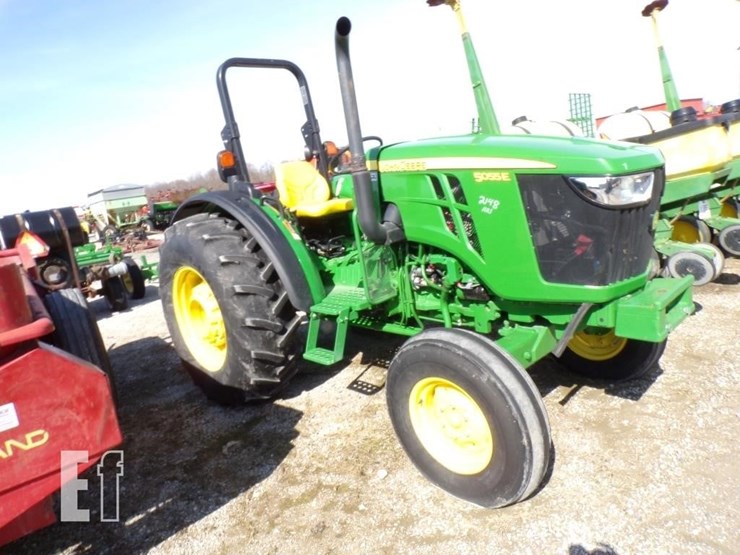 2016-john-deere-5055e-image-2