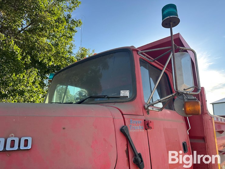 1995-ford-l9000-image-11