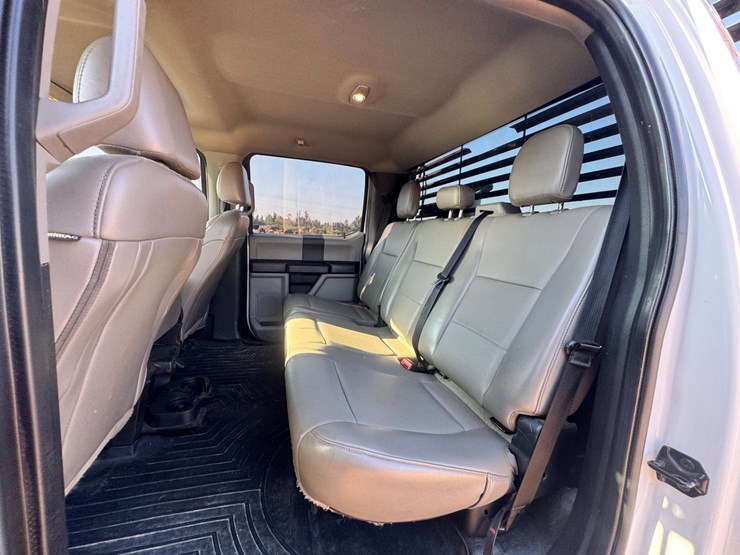 2020-ford-f250-xl-image-14