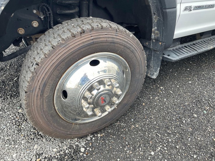 2019-ford-f550-image-12