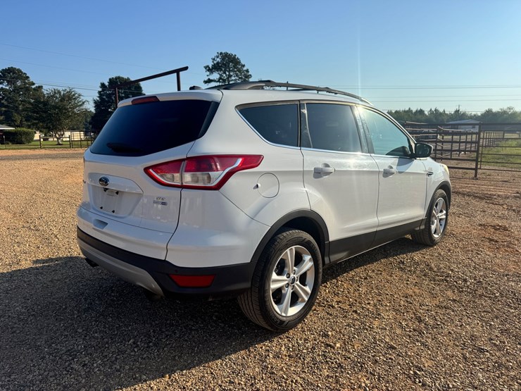 2015-ford-escape-image-5