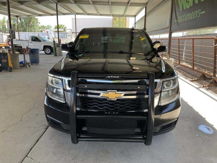 2019-chevrolet-tahoe-image-3