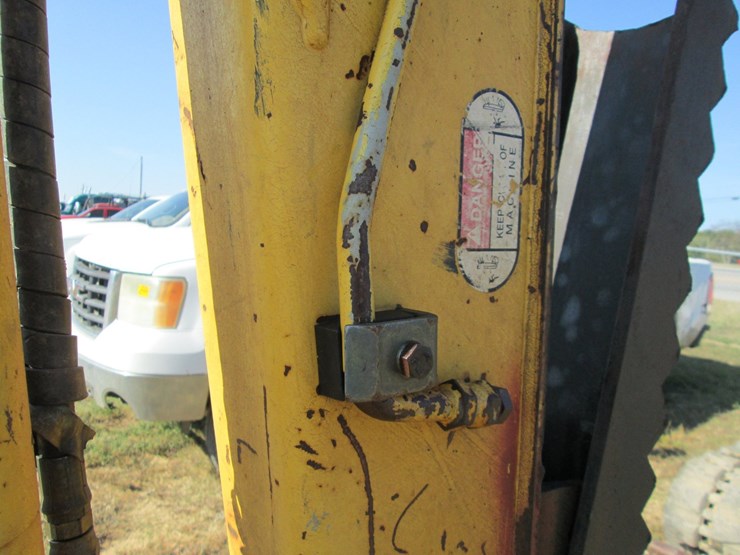 new-holland-e55bx-image-30