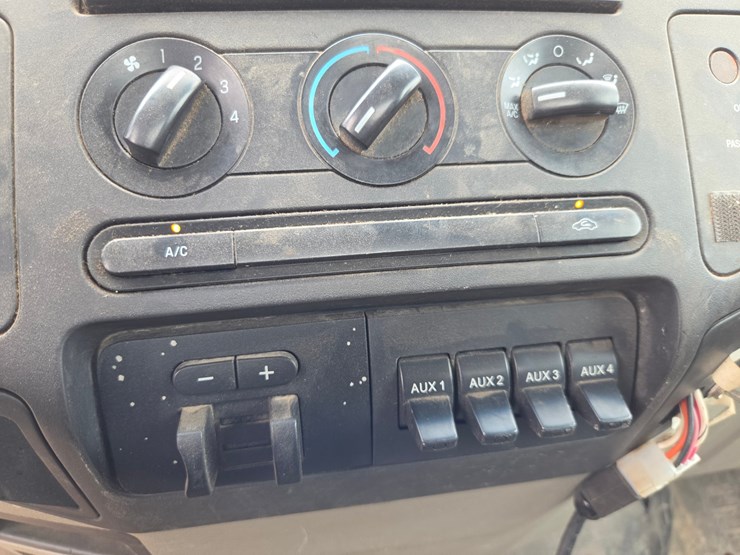 2009-ford-f250-image-51