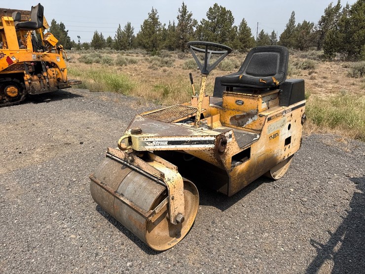 #2519-•-wolfpack-2500-double-drum-compactor-image-6
