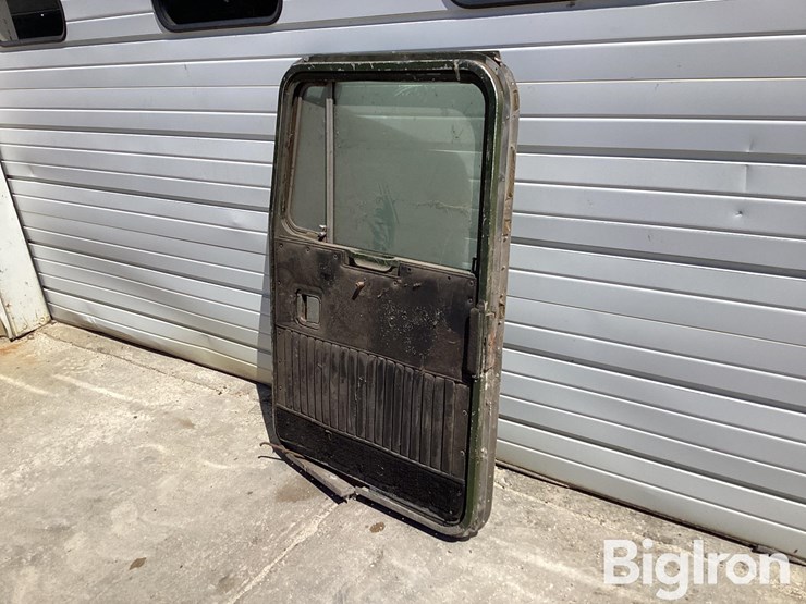 kenworth-bottom-latch-passenger-side-door-image-7