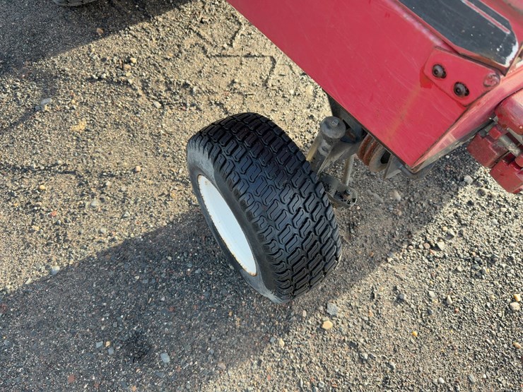 toro-groundsmaster-223-d-rotary-mower-image-9
