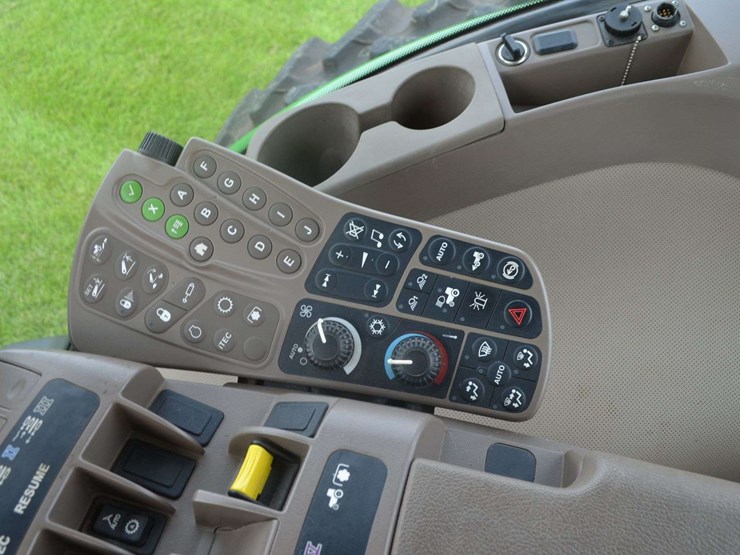 2011-john-deere-r-image-49