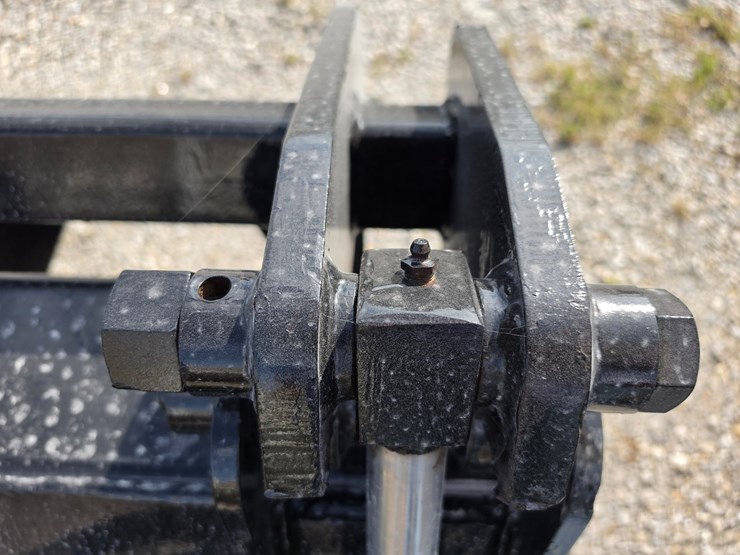 #25301-•-tella-handeler-grapple-bucket-image-7