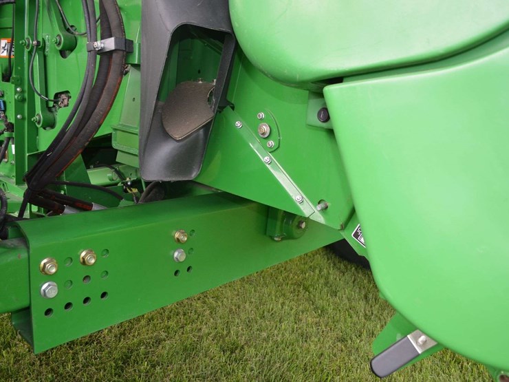 2012-john-deere-s550-image-44